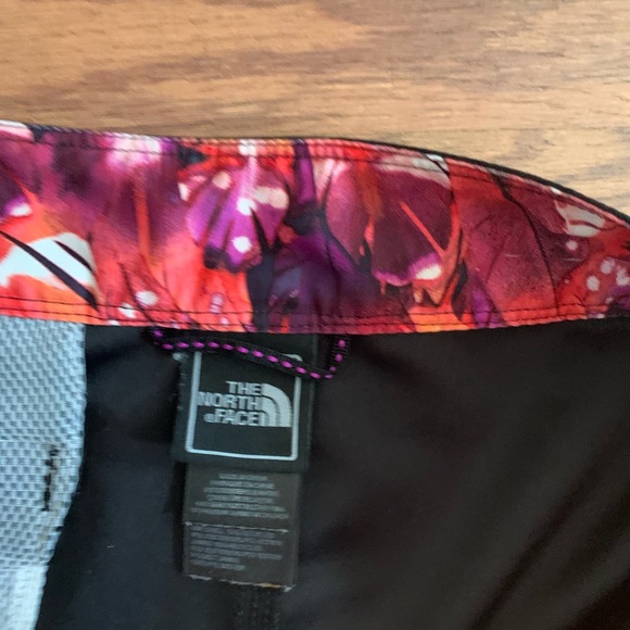 The North Face Shorts - Picture 4 of 7